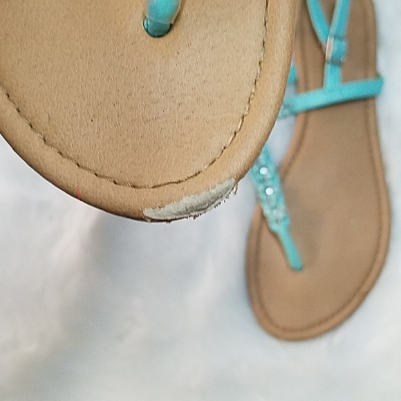 Sandals - Picture 2 of 4